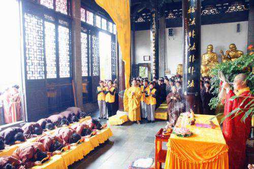 3.31日属蛇人有大事发生，要遇贵人了！