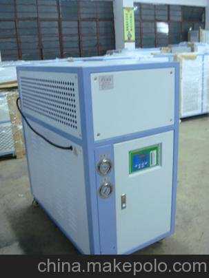 2025年喜水人遭遇"水火大劫"？九紫离火年逆袭攻略曝光